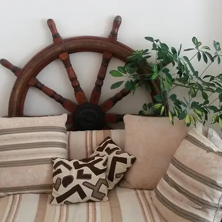 Caza Sereyna 3* 아비뇽